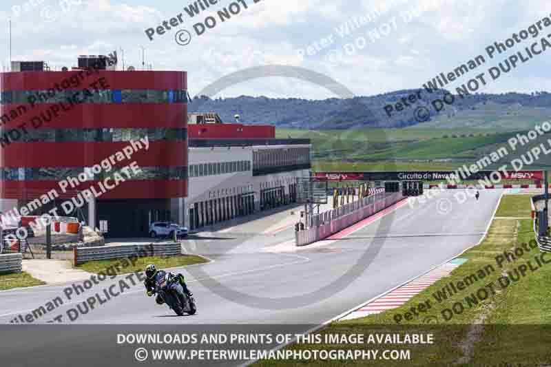 cadwell no limits trackday;cadwell park;cadwell park photographs;cadwell trackday photographs;enduro digital images;event digital images;eventdigitalimages;navarra;no limits trackdays;peter wileman photography;racing digital images;trackday digital images;trackday photos